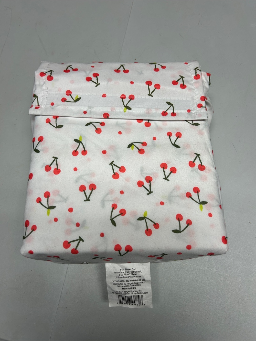 Target pillow fort cherry print full size flat sheet and 2 pillowcases